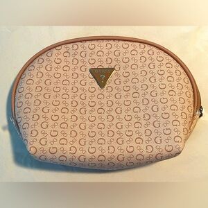 NWOT GUESS Toiletry Travel Bag Or Make Up Case Monogram Sealed Canvas Creme